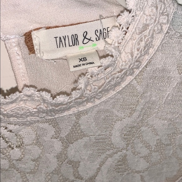 Light pink top - Picture 3 of 3